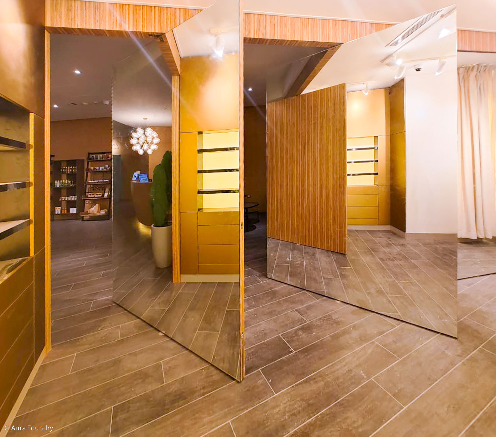 Five Mode Luxury Apparel — image 1