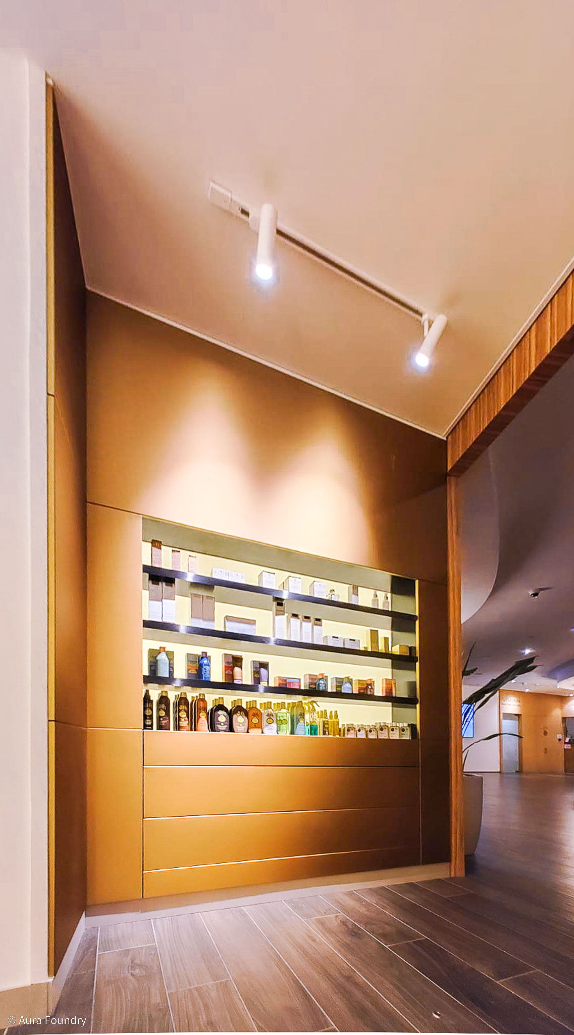 Five Mode Luxury Apparel — image 10