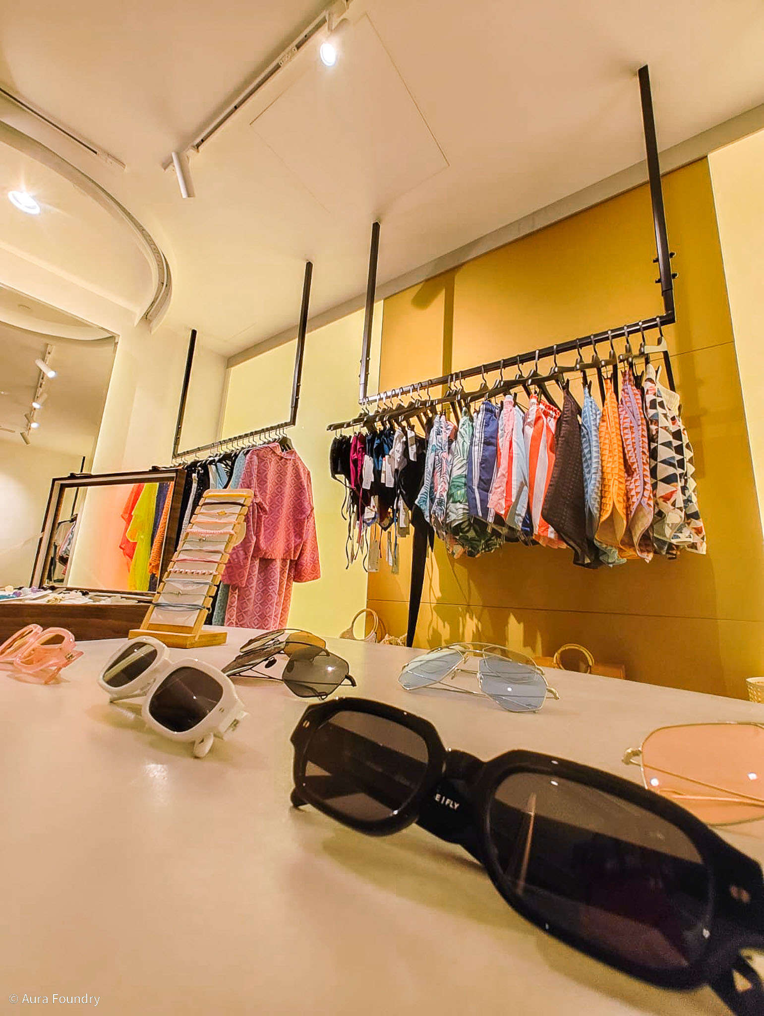 Five Mode Luxury Apparel — image 12
