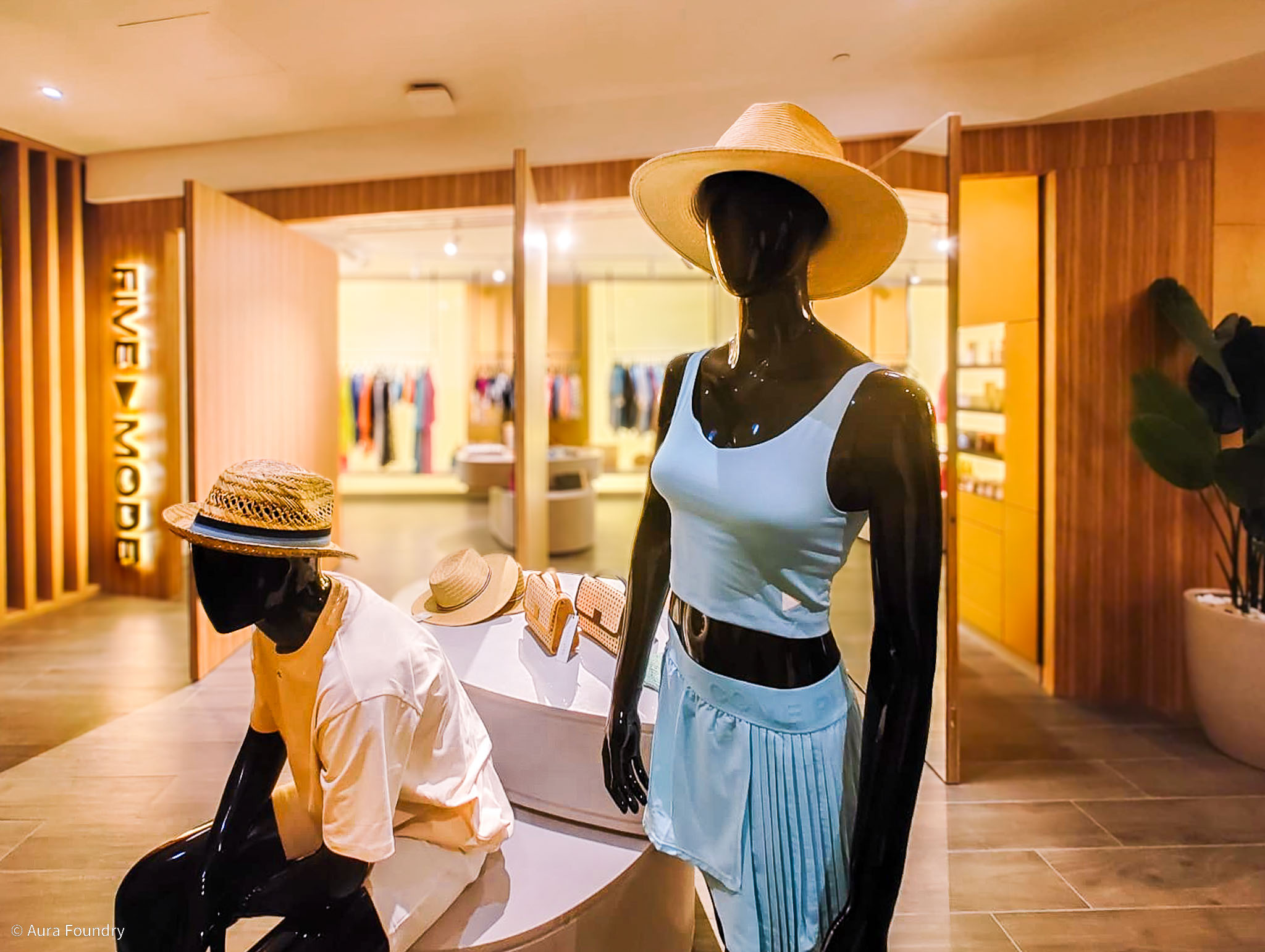 Five Mode Luxury Apparel — image 4